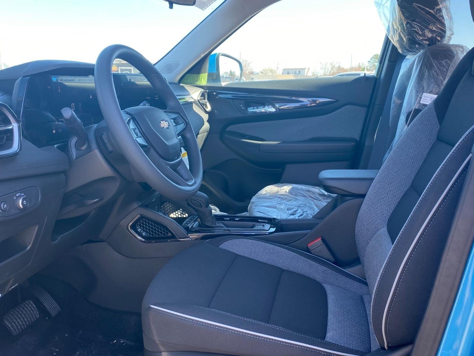 New 2026 Chevrolet TrailBlazer LT FWD image 12