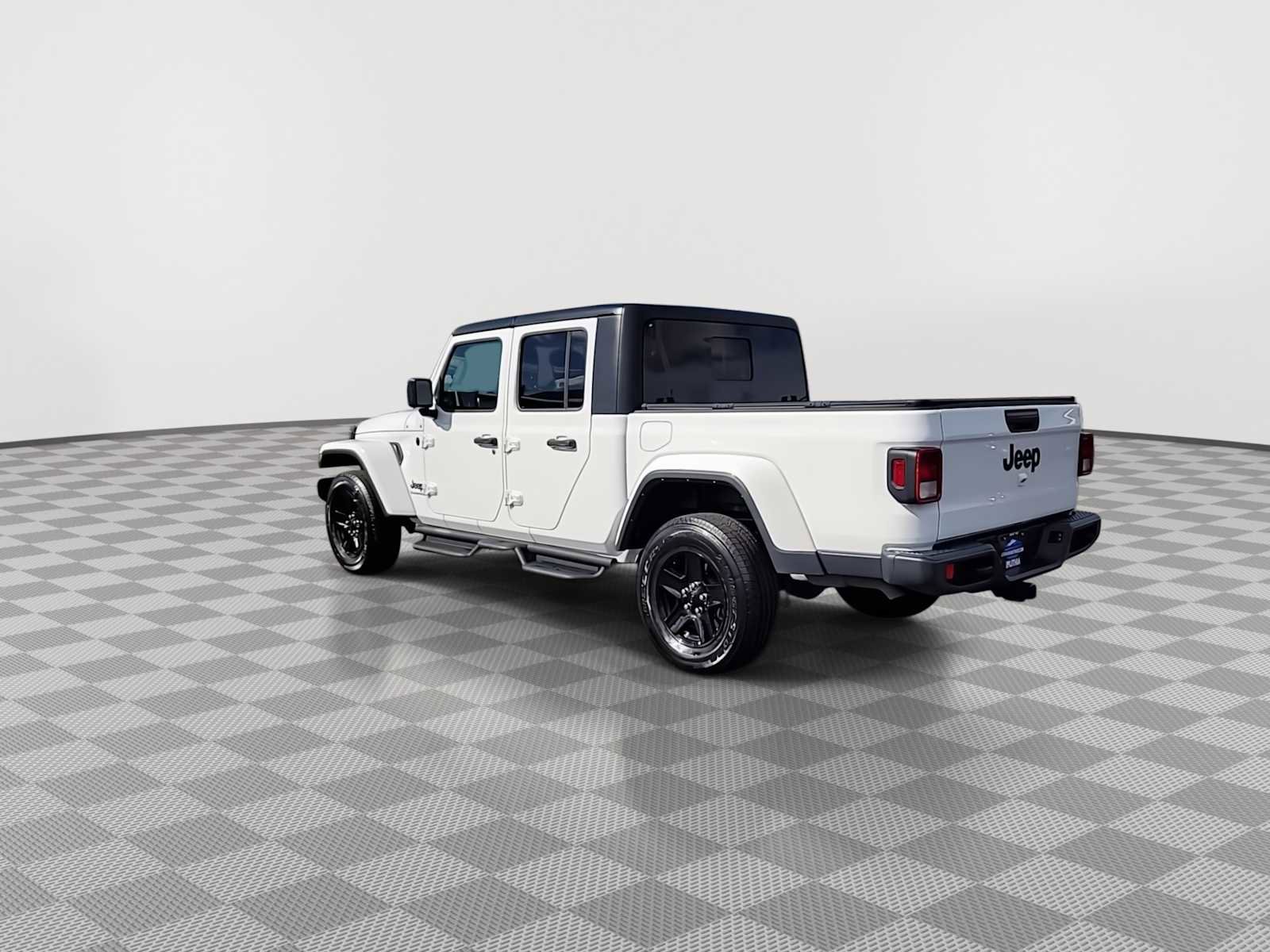 Used 2021 Jeep Gladiator Sport image 6