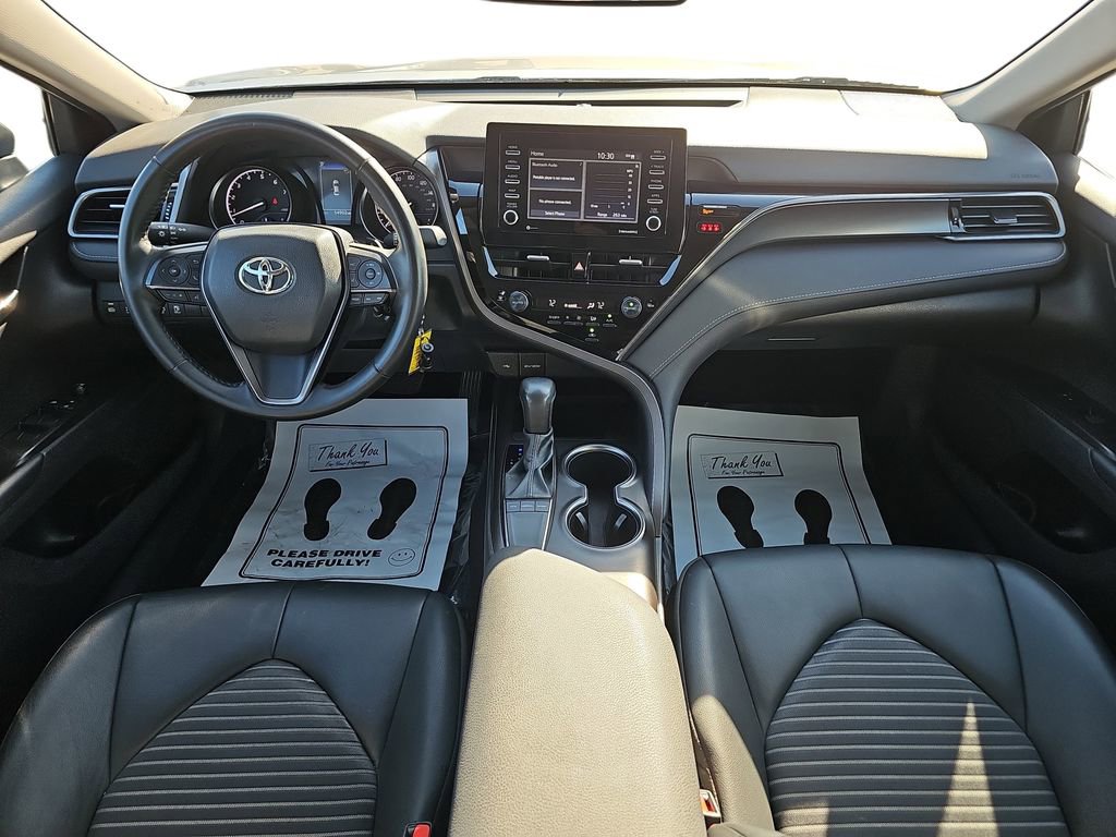 Used 2024 Toyota Camry SE image 12