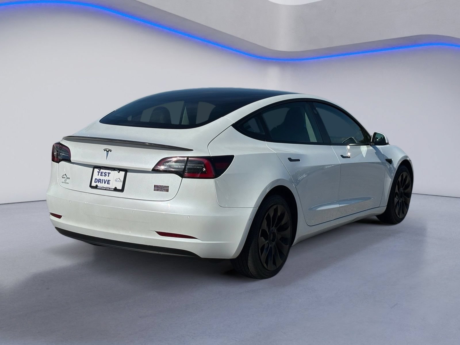 Used 2022 Tesla Model 3 Long Range AWD/4WD image 6