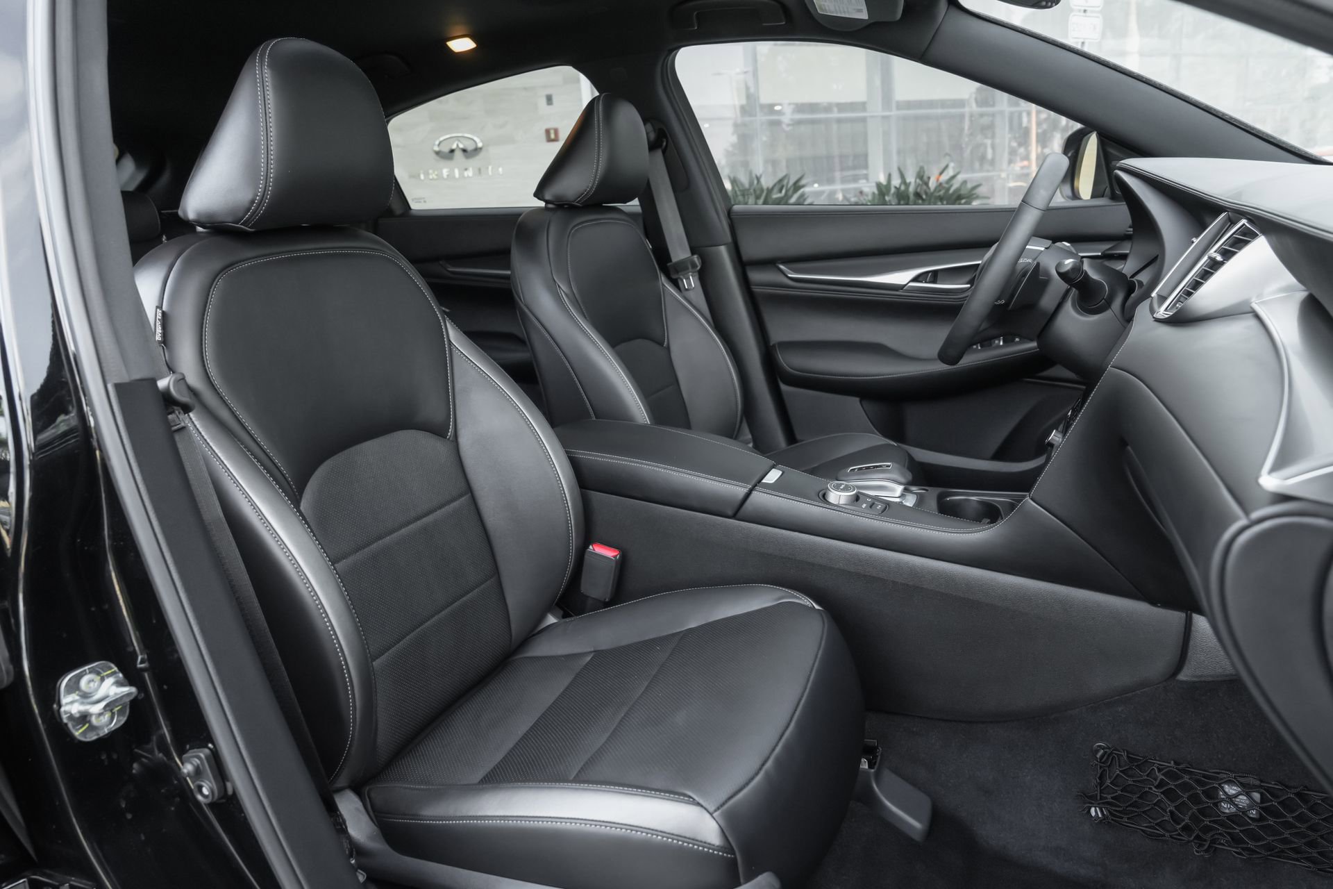 Used 2025 INFINITI QX55 Luxe w/ Cargo Package image 38