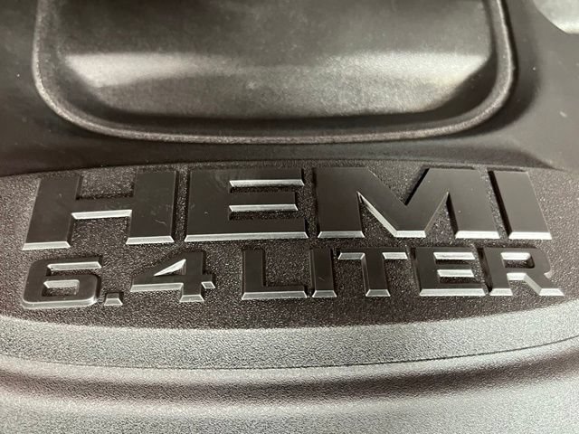 Used 2024 RAM 2500 Big Horn w/ Night Edition AWD/4WD image 9
