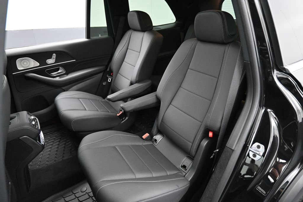 Used 2025 Mercedes-Benz GLS 450 4MATIC image 25