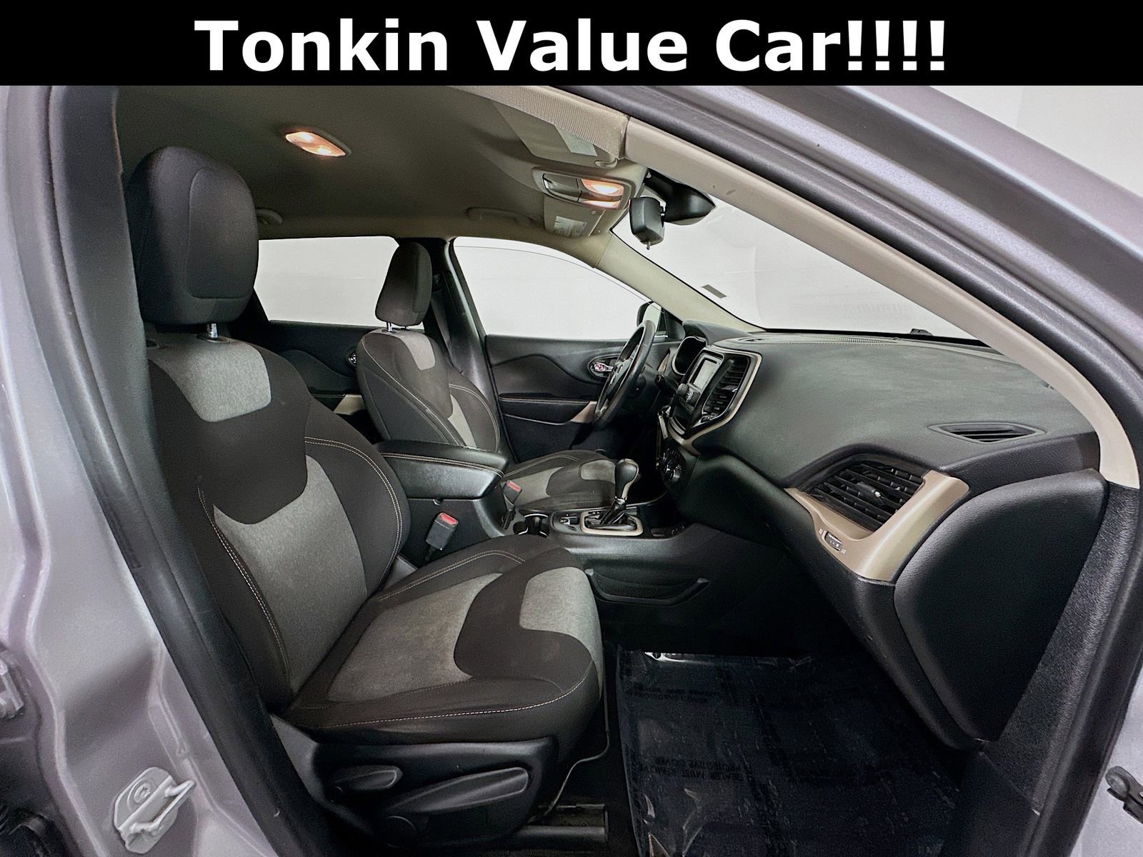 Used 2018 Jeep Cherokee Latitude image 27