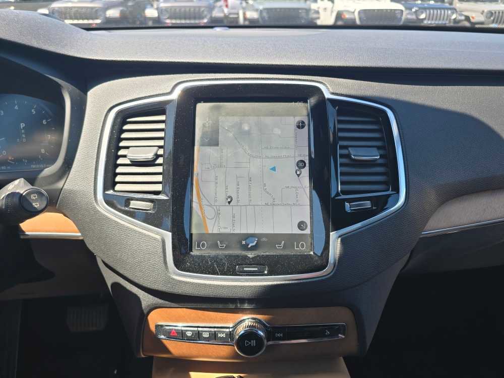 Used 2018 Volvo XC90 T6 Inscription w/ Convenience Package AWD/4WD image 12