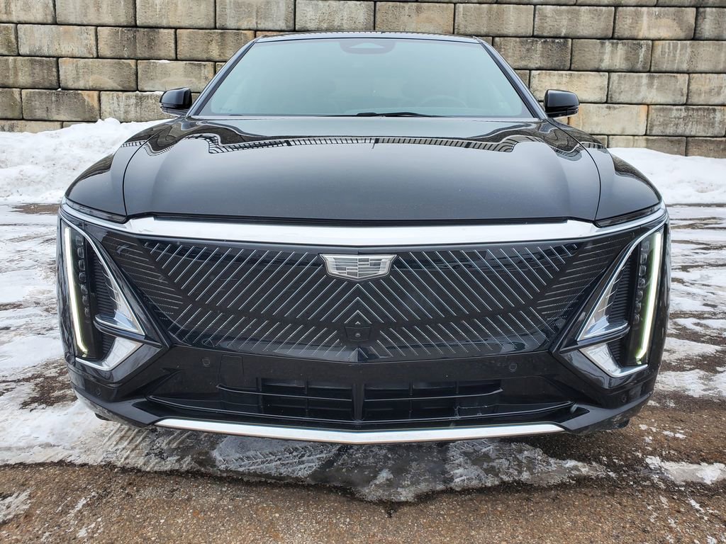 Used 2024 Cadillac Lyriq Tech w/ Driver Assist Package image 9