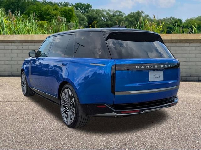 New 2025 Land Rover Range Rover Long Wheelbase Autobiography image 6