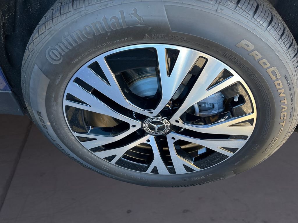 Certified 2025 Mercedes-Benz GLB 250 4MATIC image 13