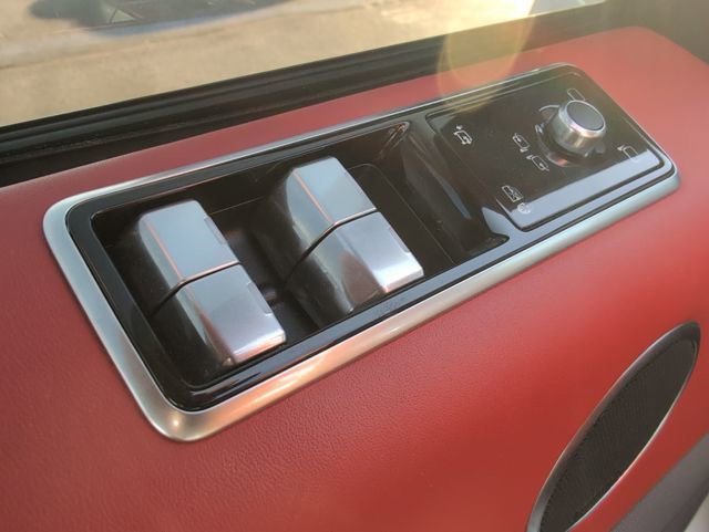 Used 2022 Land Rover Range Rover Sport HST image 15