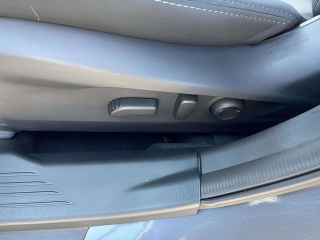 Used 2025 Subaru Outback Premium image 14