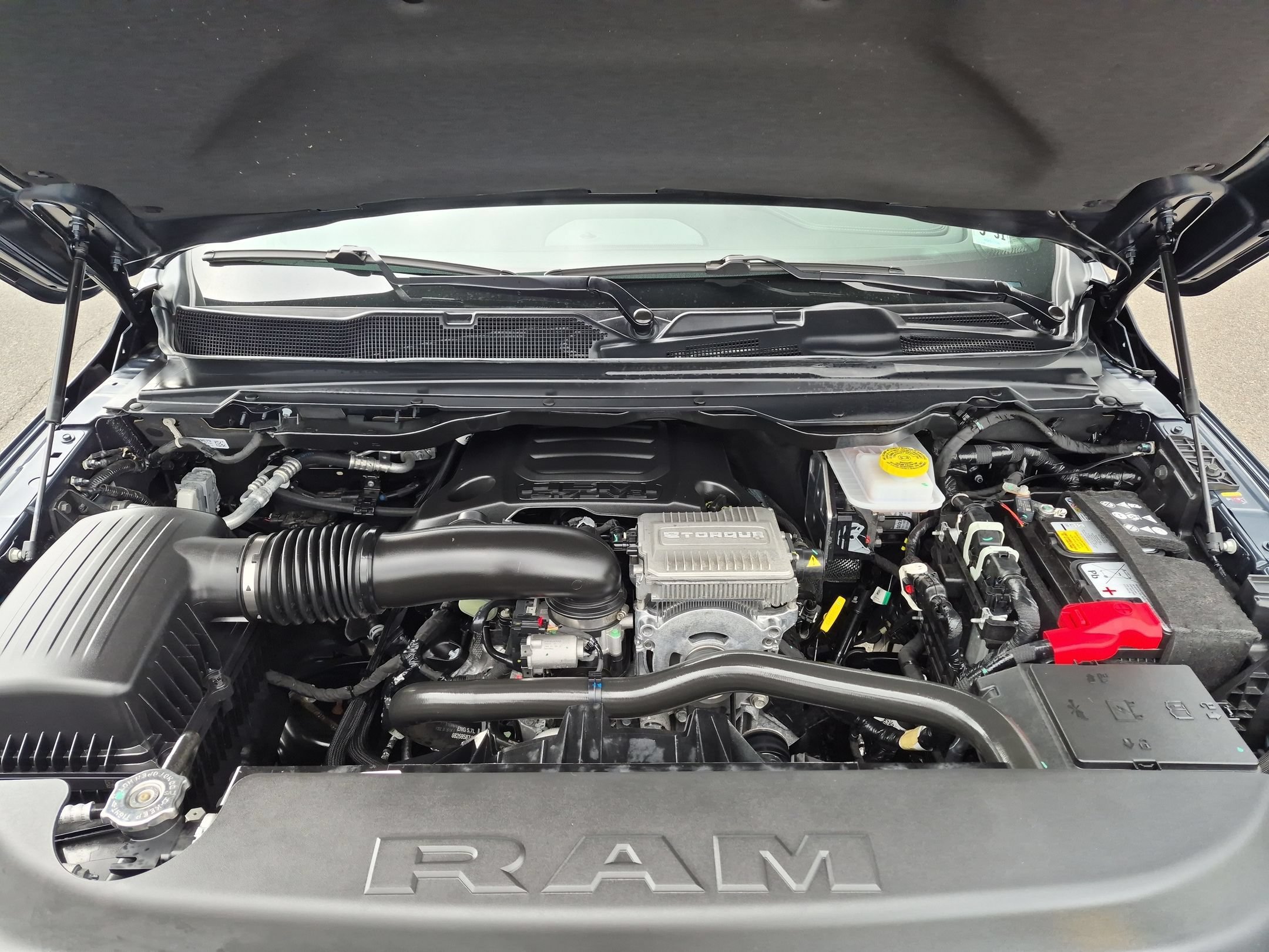 Used 2026 RAM 1500 Laramie AWD/4WD image 30