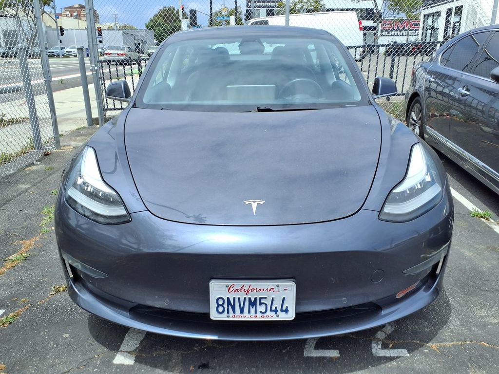 Used 2020 Tesla Model 3 Standard Range Plus RWD image 2