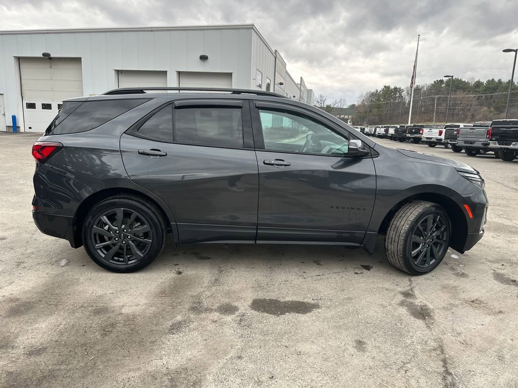 Used 2023 Chevrolet Equinox RS AWD/4WD image 6