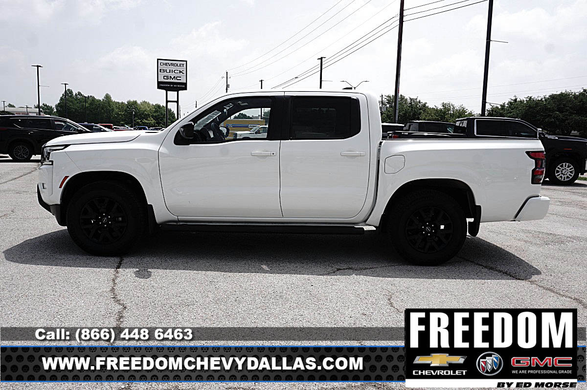 Used 2023 Nissan Frontier SV w/ Midnight Edition Package RWD image 35