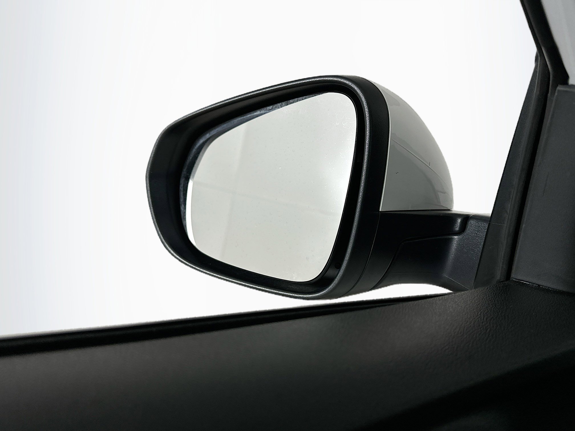 Used 2025 Chevrolet Trax LT image 16