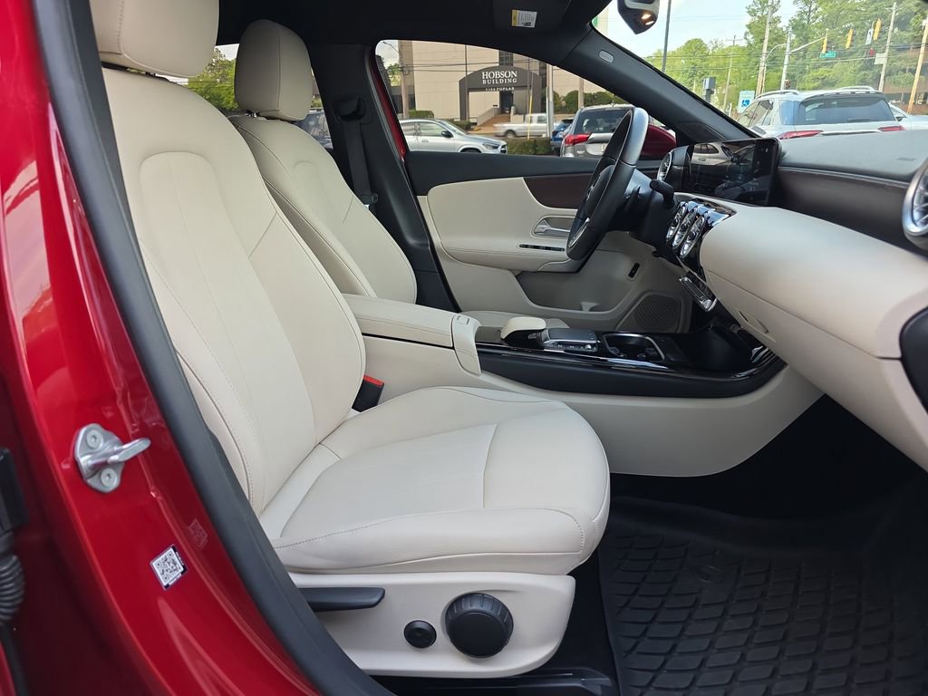 Certified 2022 Mercedes-Benz A 220 image 15