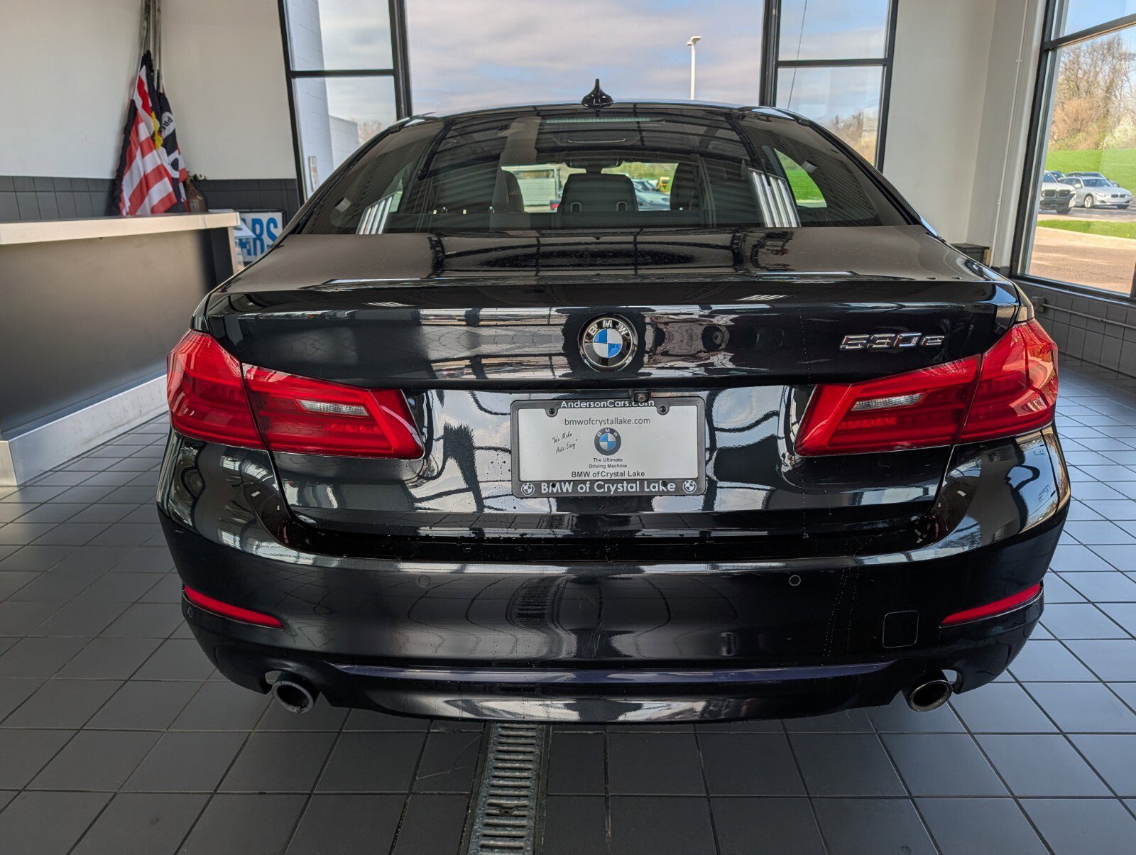 Used 2018 BMW 530e xDrive w/ Premium Package 2 image 4