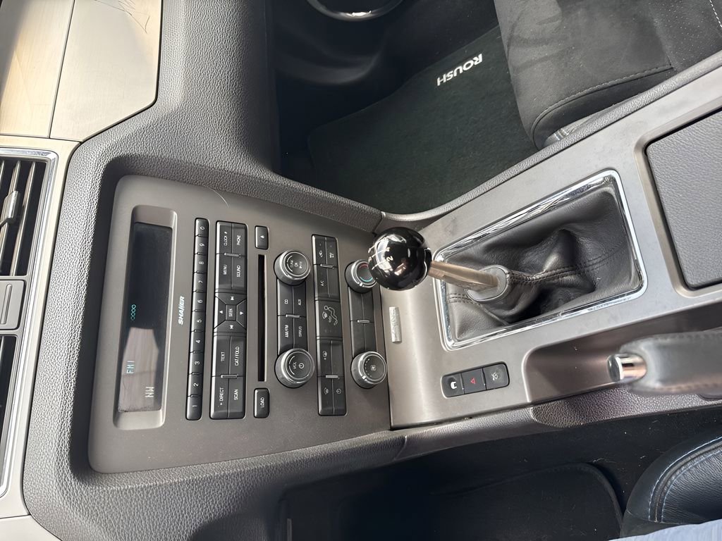 Used 2010 Ford Mustang GT image 11