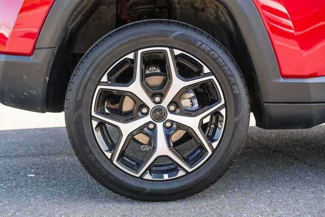 Used 2025 Jeep Compass Limited image 9