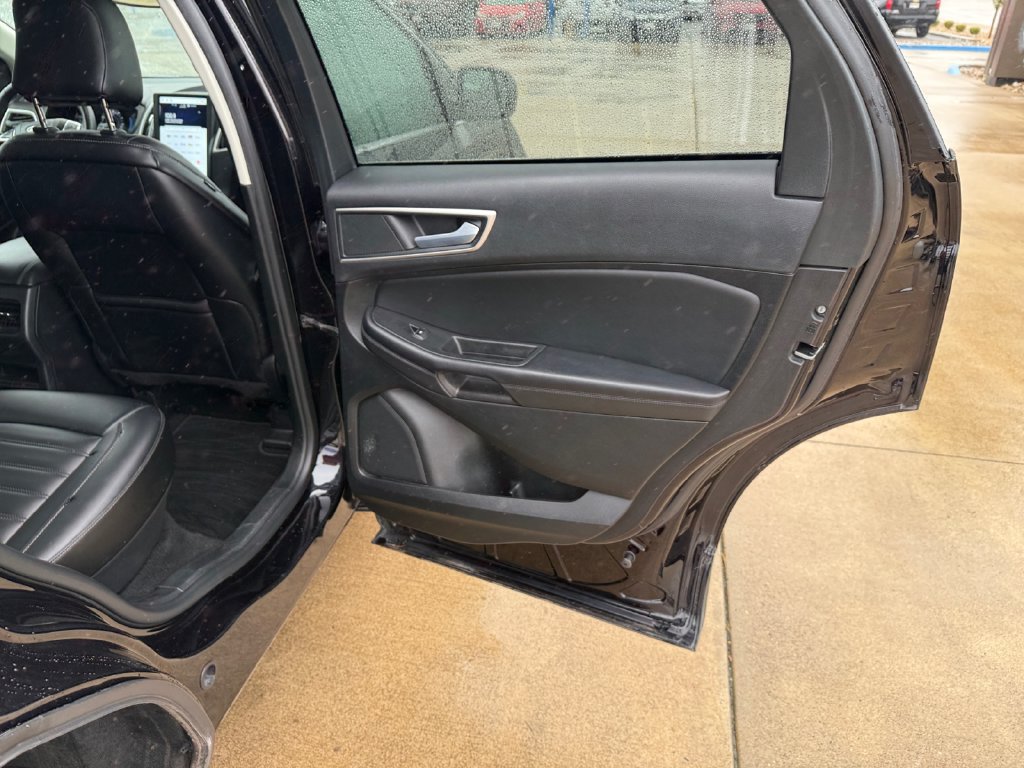 Used 2024 Ford Edge SEL AWD/4WD image 25