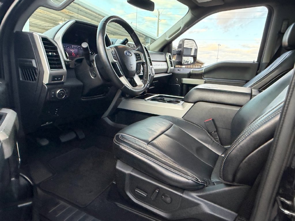 Used 2020 Ford F250 Lariat w/ Lariat Ultimate Package AWD/4WD image 13