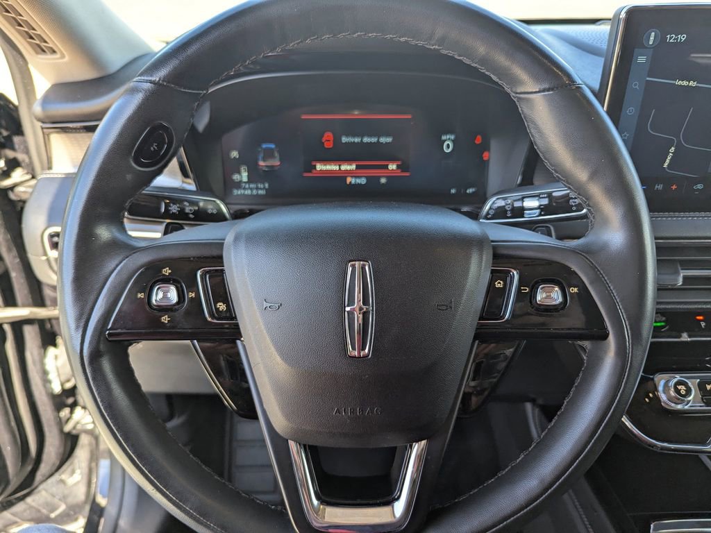 Used 2024 Lincoln Corsair Reserve image 33