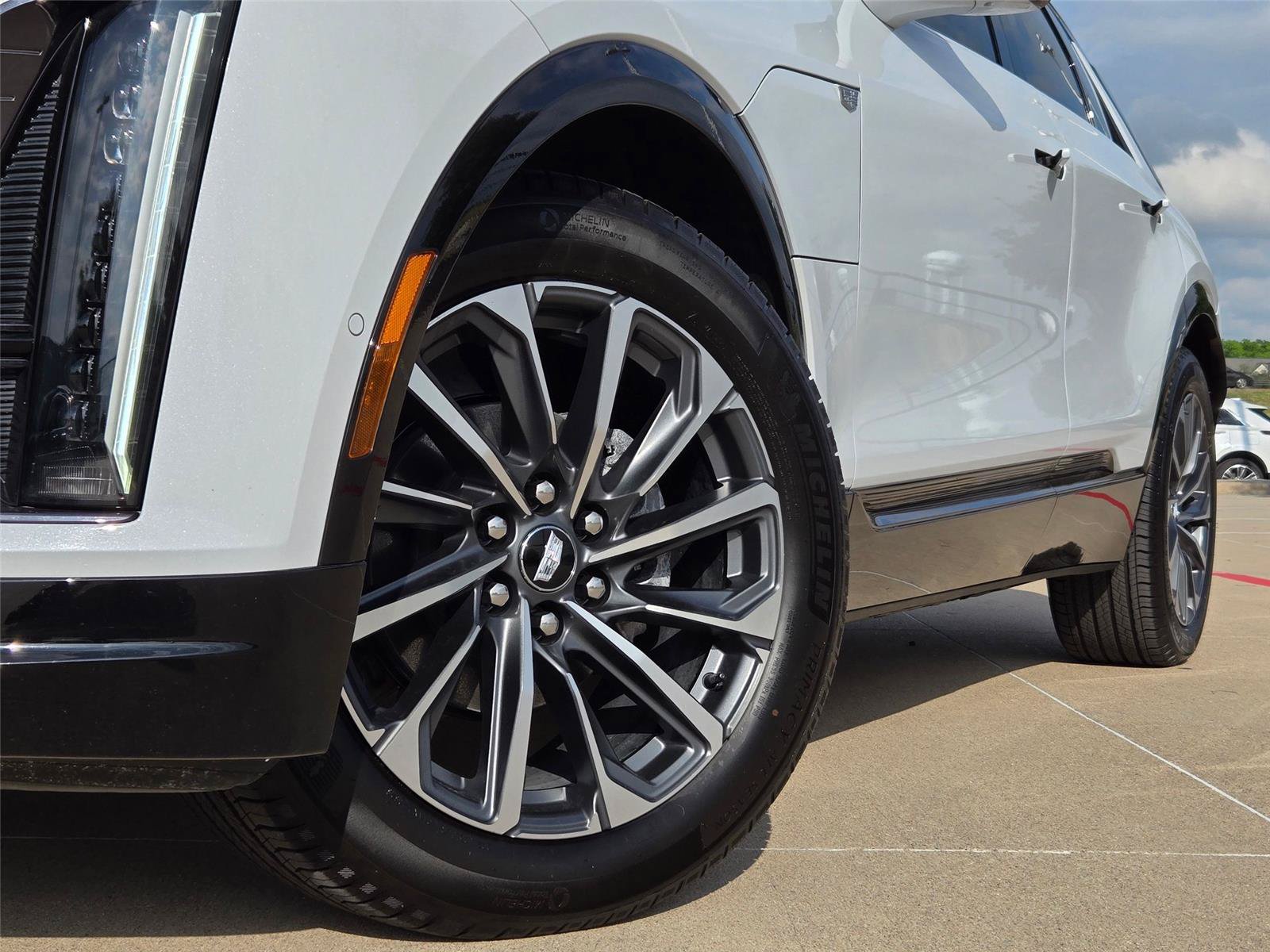 New 2026 Cadillac Lyriq Sport w/ LPO, Floor Liner Package AWD/4WD image 8