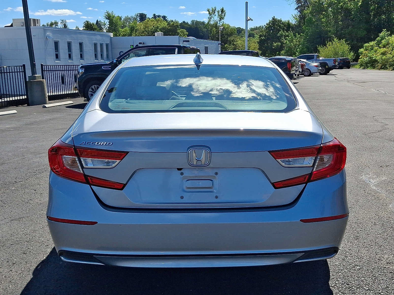 Used 2018 Honda Accord EX image 5