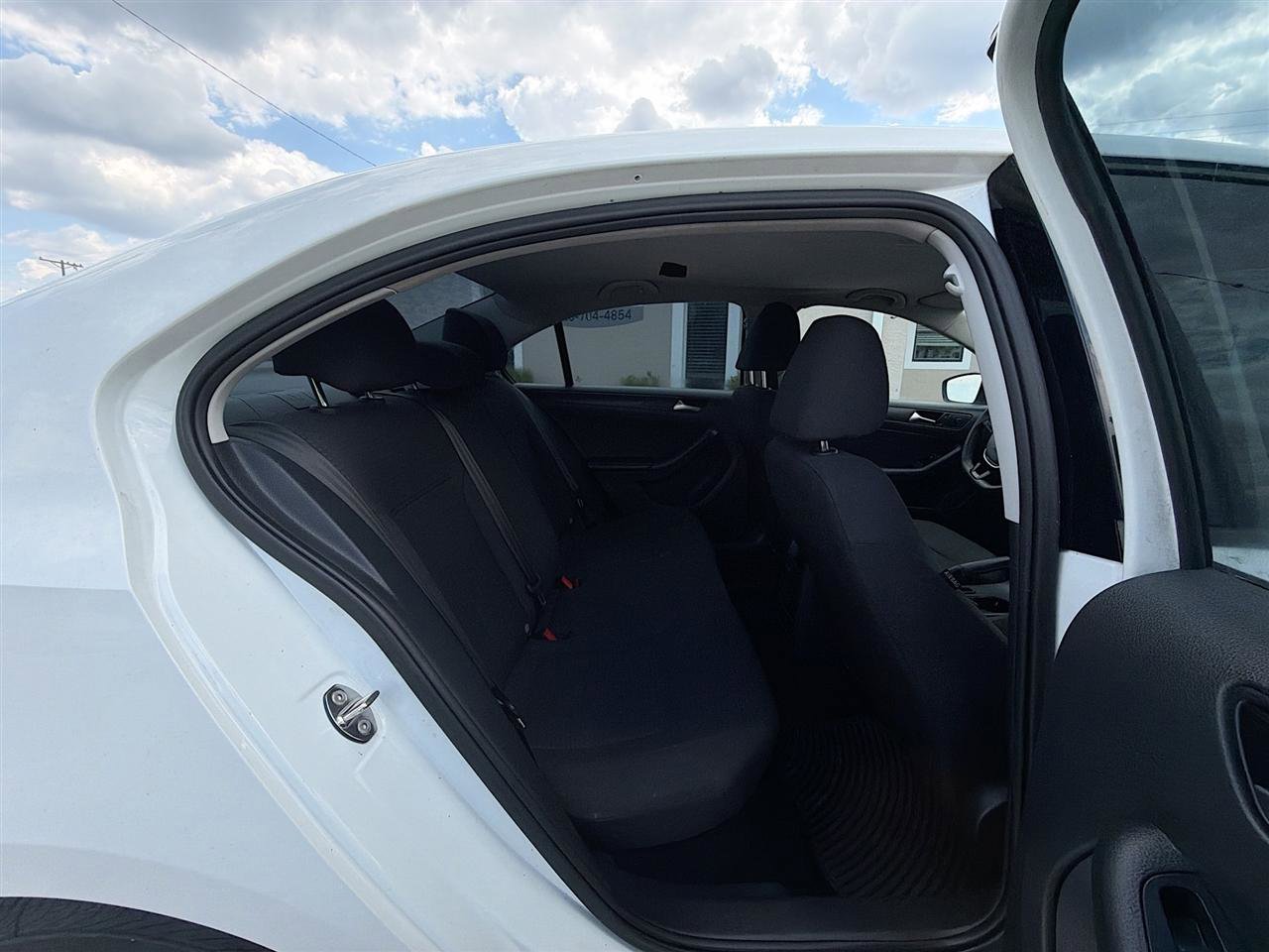 Used 2016 Volkswagen Jetta S image 27