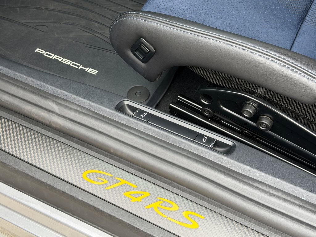 Used 2023 Porsche 718 Cayman GT4 RS RWD image 18