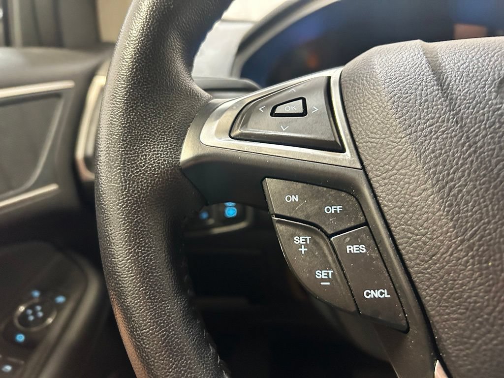 Used 2024 Ford Edge SEL w/ Convenience Package AWD/4WD image 11