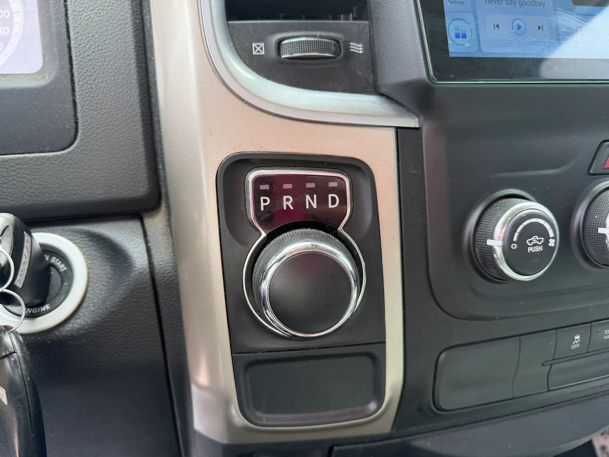 Used 2014 RAM 1500 Classic SLT image 18