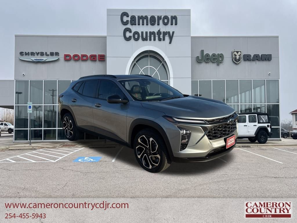 Used 2025 Chevrolet Trax RS w/ Driver Confidence Package