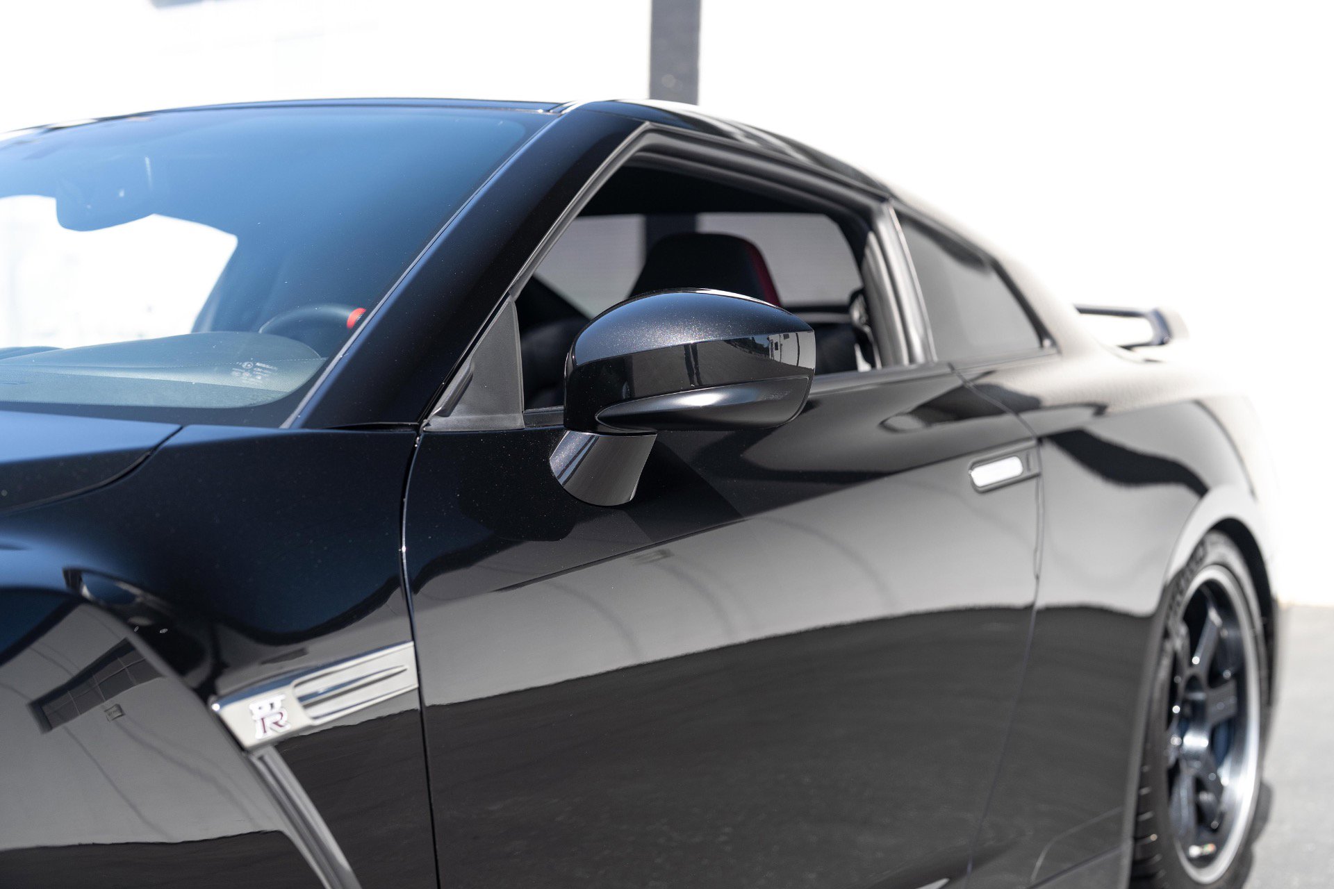Used 2013 Nissan GT-R Black Edition AWD/4WD image 29