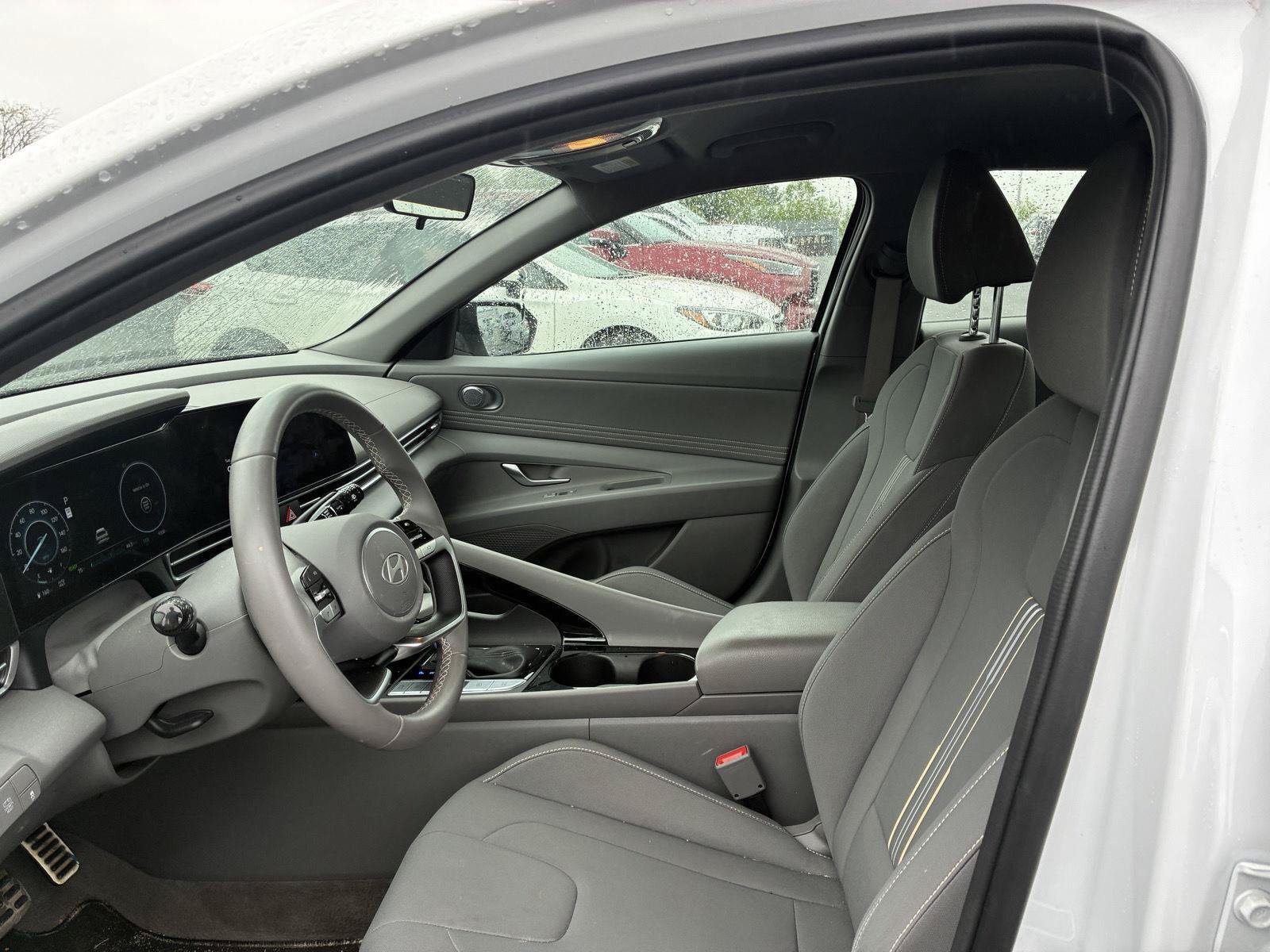 Used 2025 Hyundai Elantra SEL FWD image 11