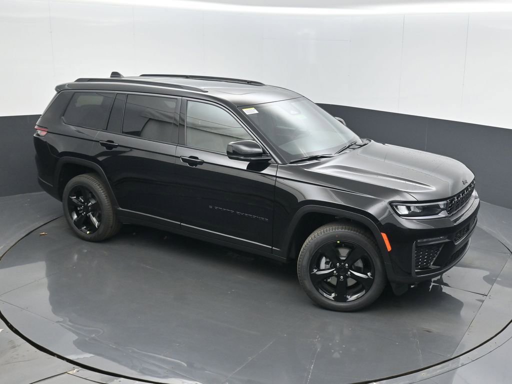 New 2026 Jeep Grand Cherokee L Limited w/ Limited Altitude Package AWD/4WD image 36