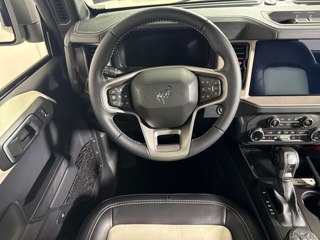 New 2026 Ford Bronco Outer Banks w/ Sasquatch Package AWD/4WD image 24