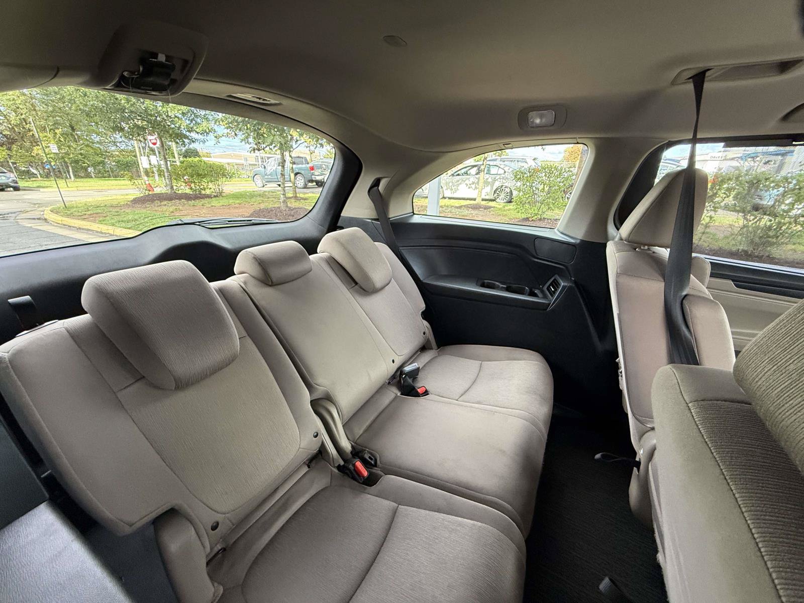 Certified 2022 Honda Odyssey EX image 16