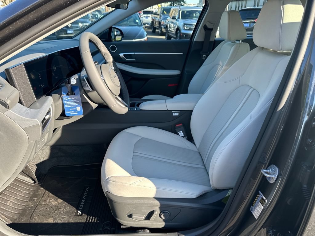 New 2026 Hyundai Sonata SEL AWD/4WD image 12