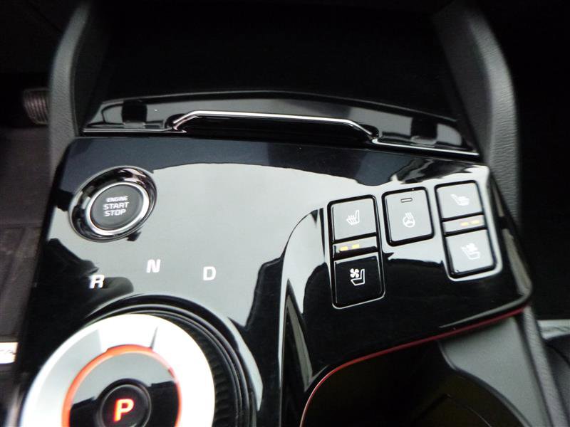 Used 2025 Kia Sportage SX Prestige image 17