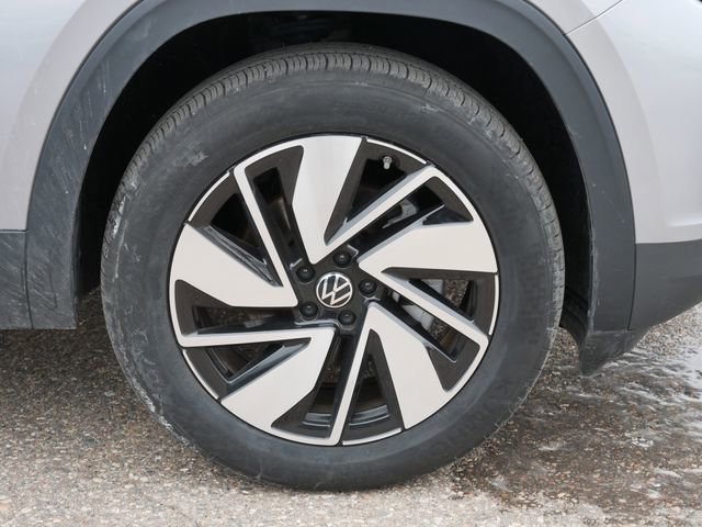 Certified 2025 Volkswagen Atlas SEL image 9