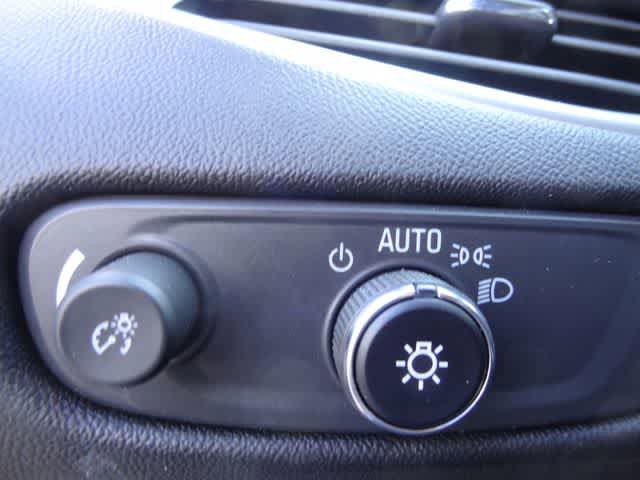 Used 2024 Chevrolet Malibu LT image 16