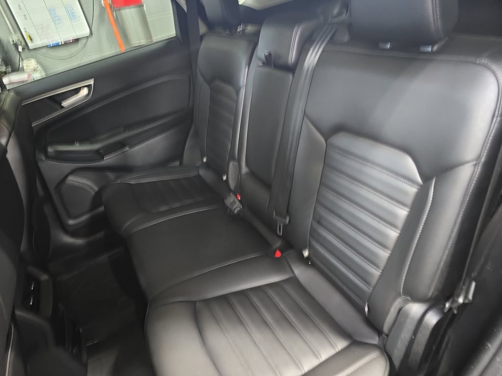 Used 2022 Ford Edge SEL w/ Convenience Package AWD/4WD image 16