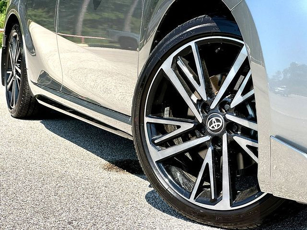 New 2026 Toyota Camry XSE FWD video 2