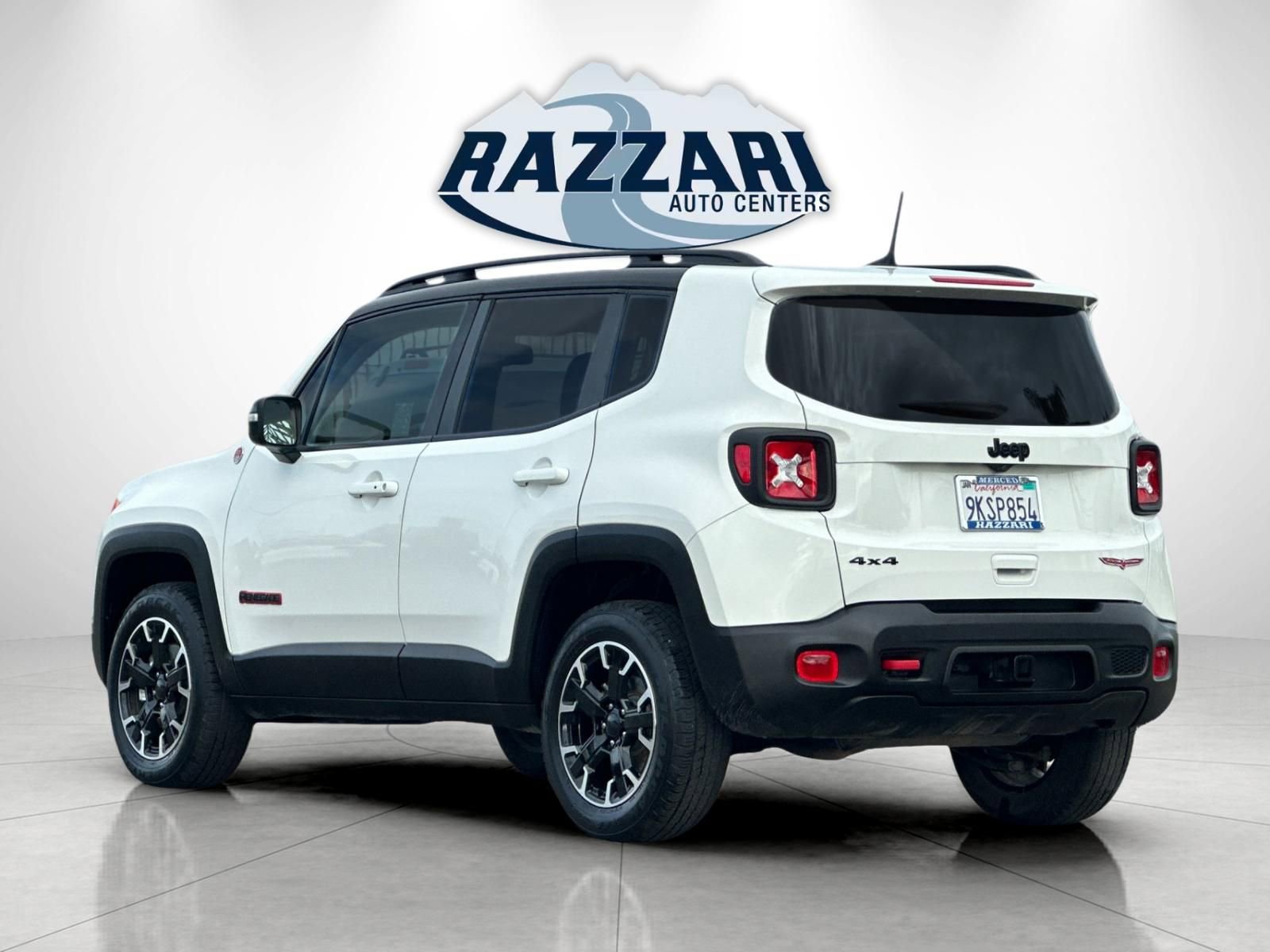 Used 2023 Jeep Renegade Trailhawk w/ Trailer Tow Group image 5