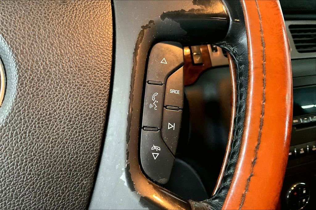 Used 2009 Chevrolet Avalanche LS image 14