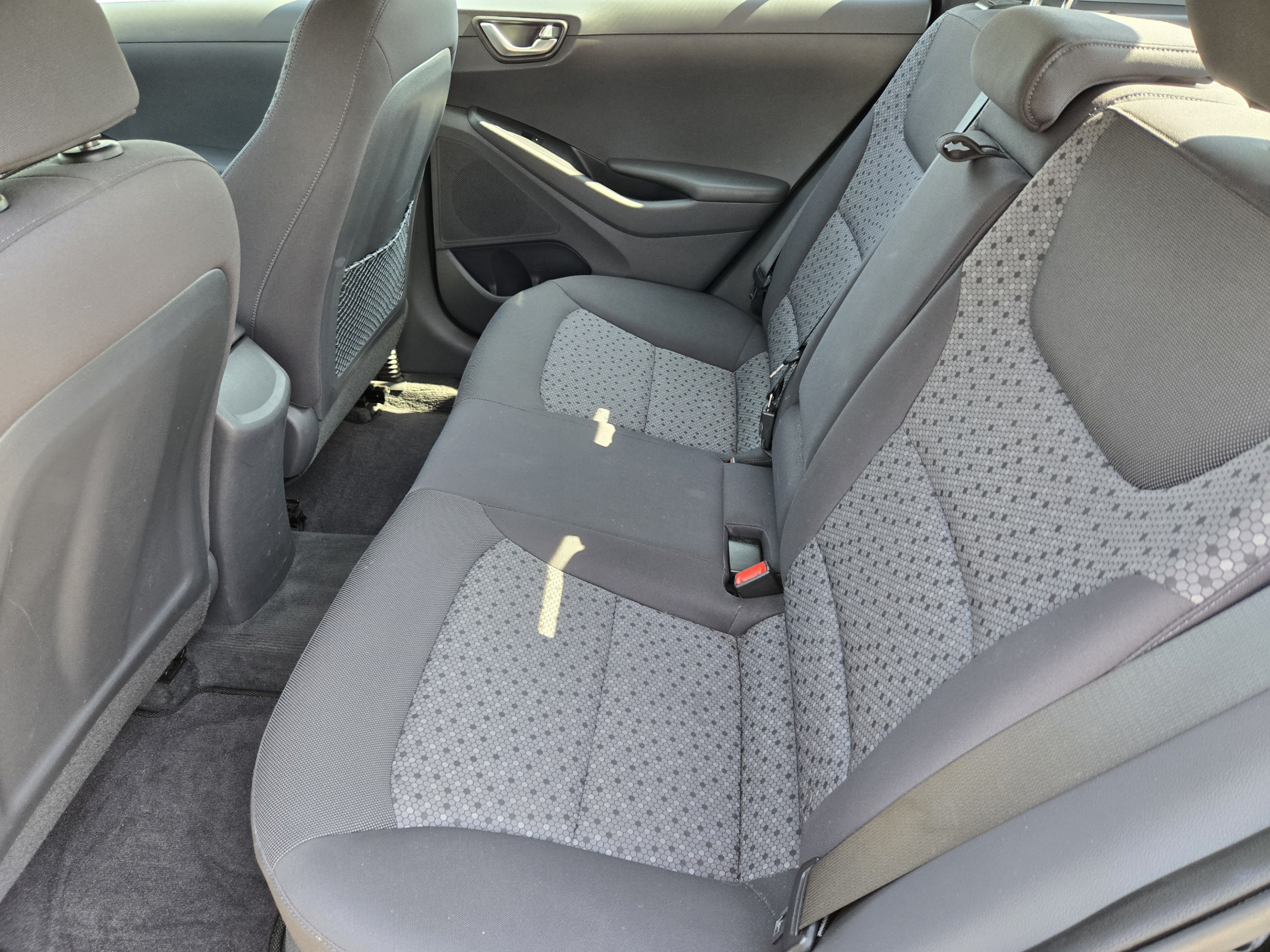 Used 2017 Hyundai Ioniq SEL FWD image 27