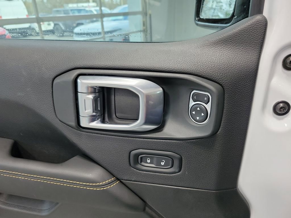 New 2025 Jeep Wrangler Sahara w/ Safety Group image 27