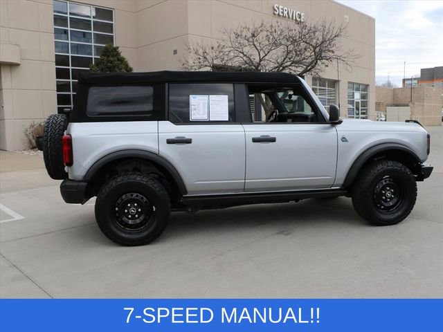 Used 2022 Ford Bronco Black Diamond image 6