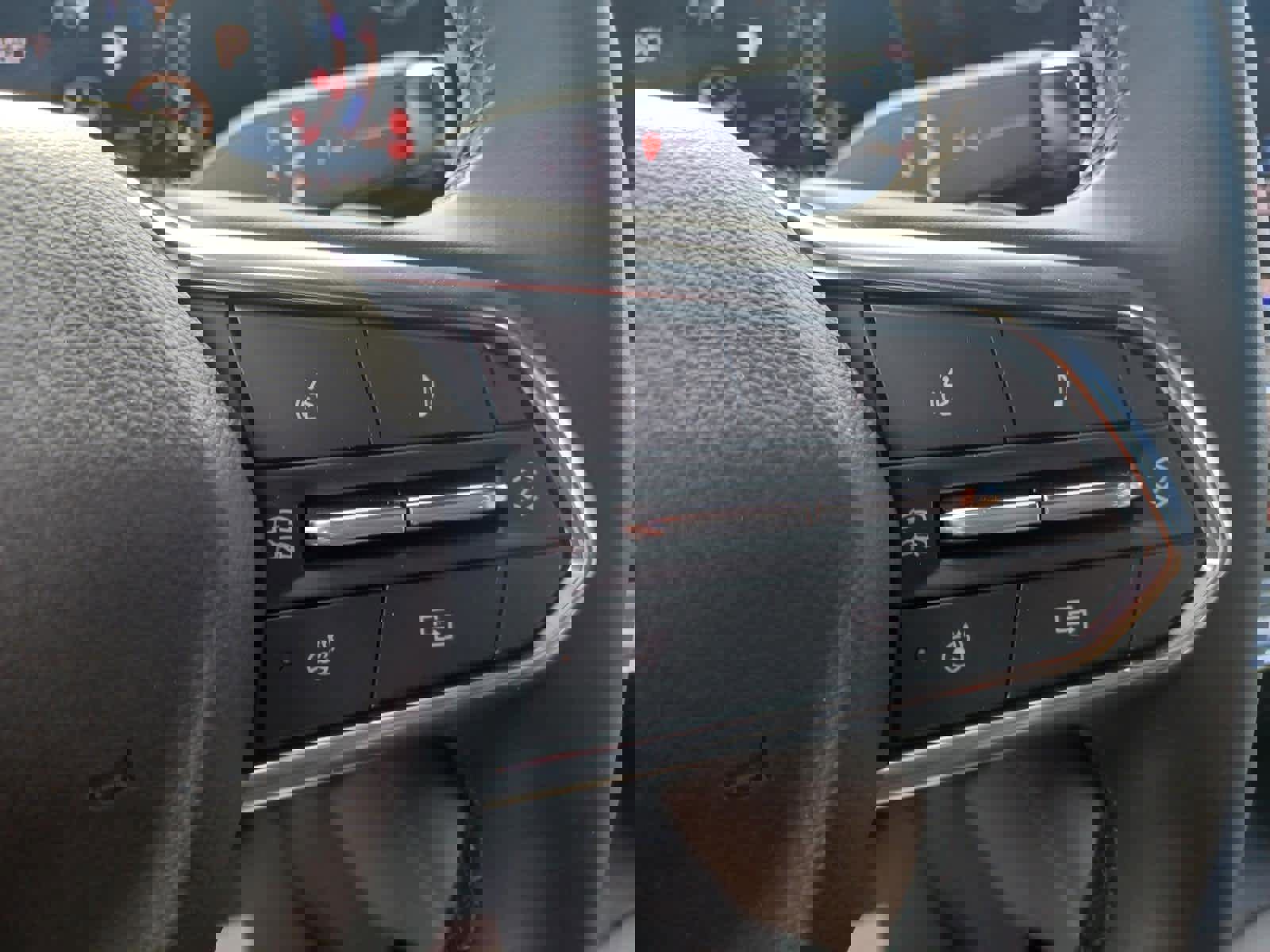 Used 2025 Chevrolet Tahoe High Country image 15